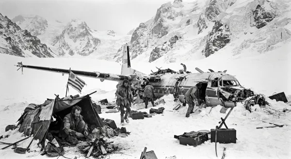 The Andes Flight Disaster: 72 Days of Survival